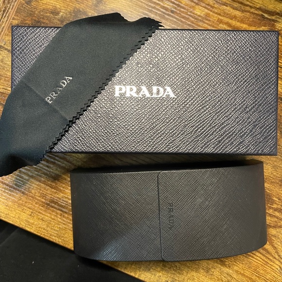 Prada Cat Eye Logo Sunglasses - Authentic - Picture 9 of 11